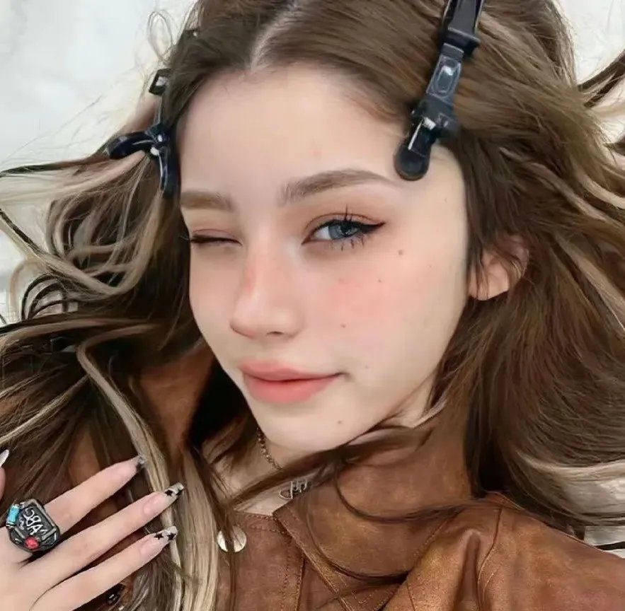伊莎贝尔